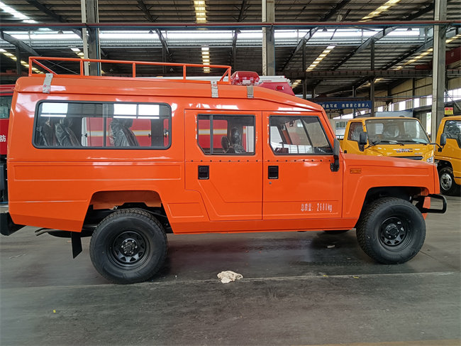 小型皮卡器材消防車_2噸四驅越野消防灑水車_河北山西_北汽四驅越野消防裝備車_北汽吉普四驅森林防火巡邏車