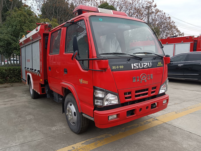 5噸消防灑水車多少錢_糧庫重點(diǎn)防火單位消防車_2.5-5噸泡沫消防車現(xiàn)車報(bào)價(jià)