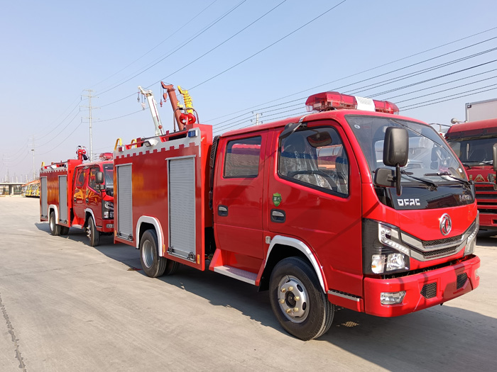 5噸消防灑水車_物業(yè)工廠小區(qū)消防車_2.5-5噸泡沫消防車現(xiàn)車報(bào)價