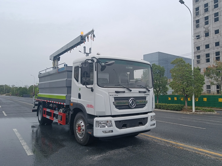 東風D9免稅的鐵路抑塵車--12噸降塵灑水車_長治12立方抑塵車-抑塵噴霧車鉤擋停噴功能火車封層車