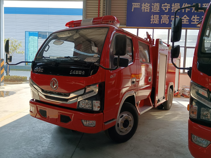 5噸消防灑水車價格_民用小型消防車_2.5-5噸泡沫消防車現(xiàn)車報價